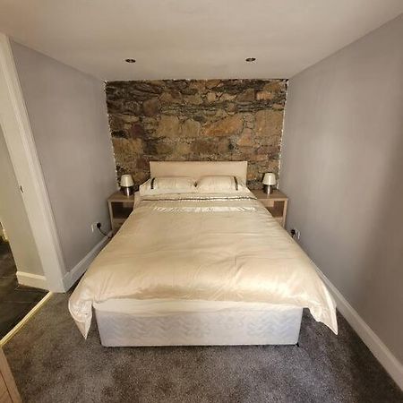 2 Kilkerran Road Apartment Кембелтаун Екстериор снимка