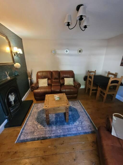 2 Kilkerran Road Apartment Кембелтаун Екстериор снимка