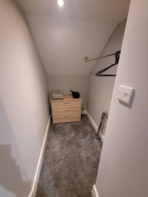 2 Kilkerran Road Apartment Кембелтаун Екстериор снимка